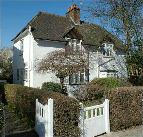 33 Hogarth Hill